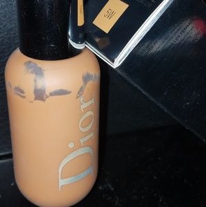 Dior Backstage Face & Body Foundation - 5W